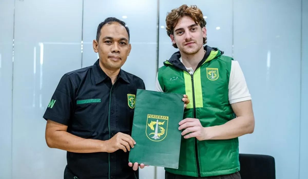 Dejan-Tumbas-Teken-Perpanjangan-Kontrak-Bersama-Persebaya-Surabaya