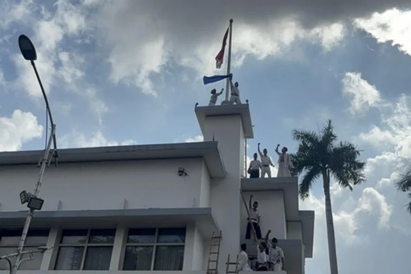 Ini Bedanya Teatrikal Perobekan Bendera di Surabaya Tahun Ini