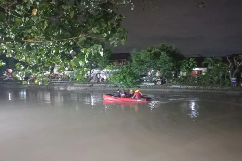 Tragedi di Kali Surabaya Korban Kedua Ditemukan, Warga Minta Tindakan