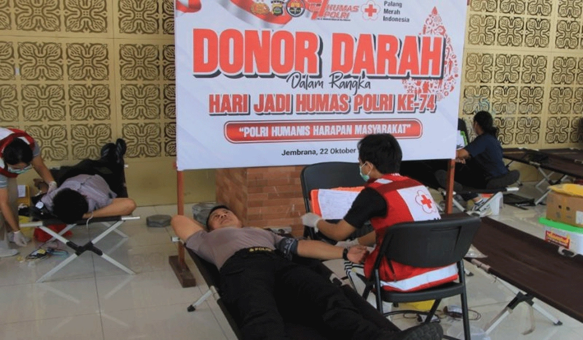 Antusiasme Anggota Polisi dan Masyarakat