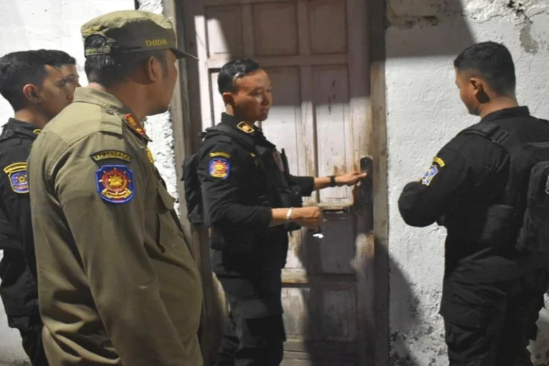 Eks Lokalisasi di Surabaya Kembali Ramai, Warga Khawatir Terganggu