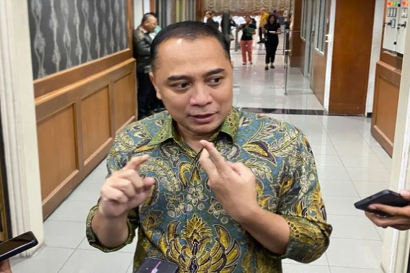 Eri Cahyadi Perketat Syarat Pasang Tenda Hajatan di Jalan Raya Surabaya