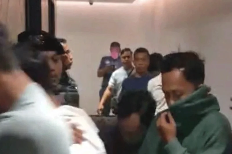 Polisi Gerebek Pesta Seks Sesama Jenis di Surabaya, 34 Pria Diamankan