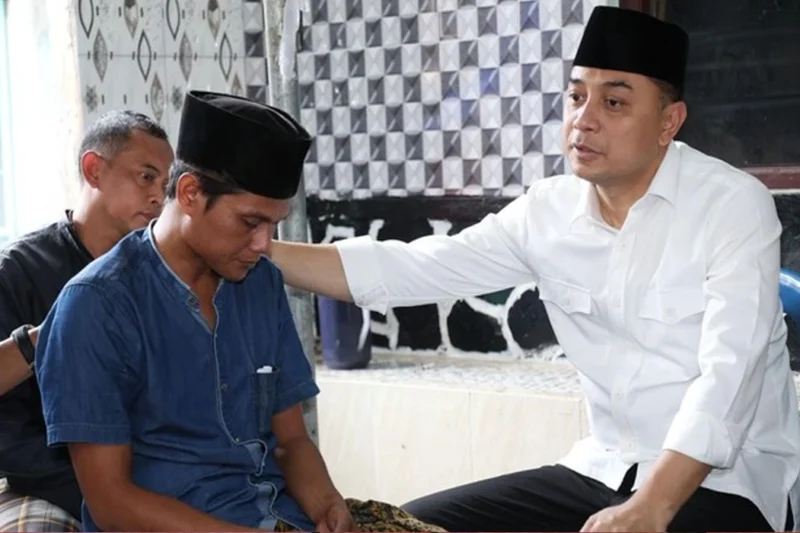 Eri Walkot Surabaya Sampaikan Duka ke Keluarga Korban Ponpes Sidoarjo