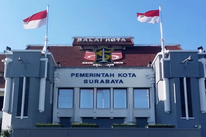 Surabaya Bergerak Cepat, Bangun Liar Dibongkar, Ancaman Banjir Dihalau