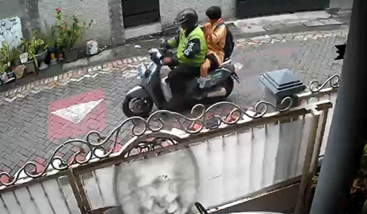 Drama di Rungkut, Anak Berkebutuhan Khusus Ditinggal Ojek Online