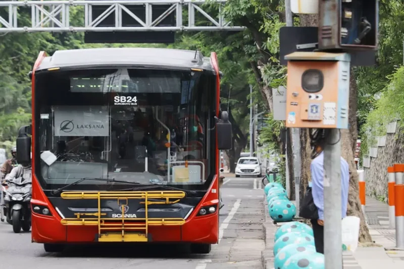 Pemkot Surabaya Operasikan 16 Bus di Rute Benowo-Tunjungan