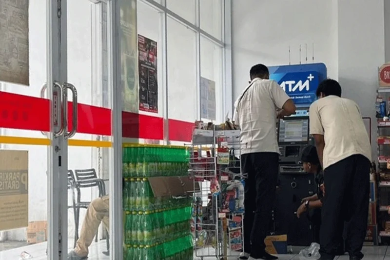 Teror Malam di Kenjeran, Minimarket Dibobol Polisi Tingkatkan Patroli